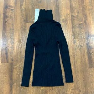 NWT v28 Mock Neck Ribbed Sweaters for Women